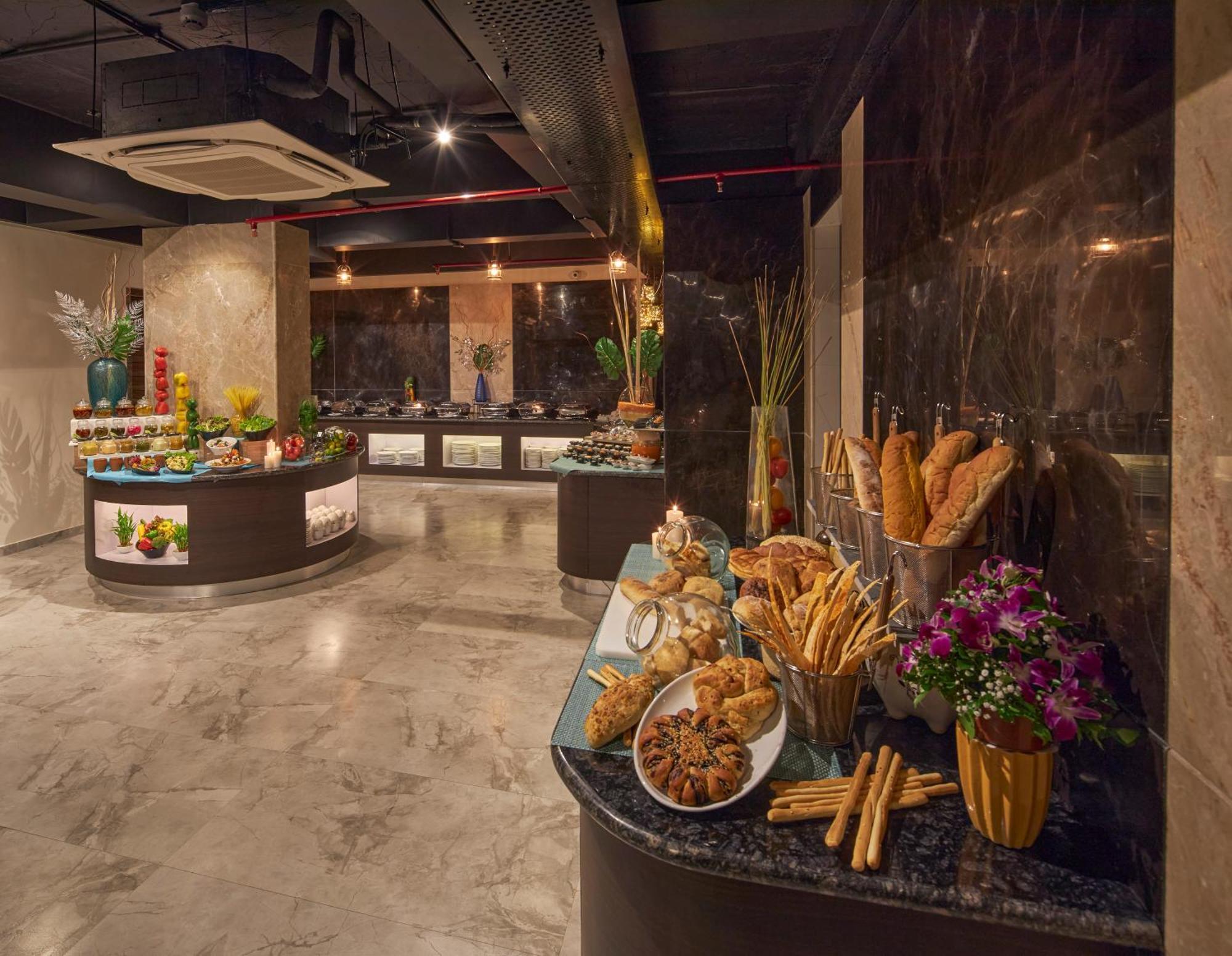Regenta Central Imperial Candolim Goa Extérieur photo