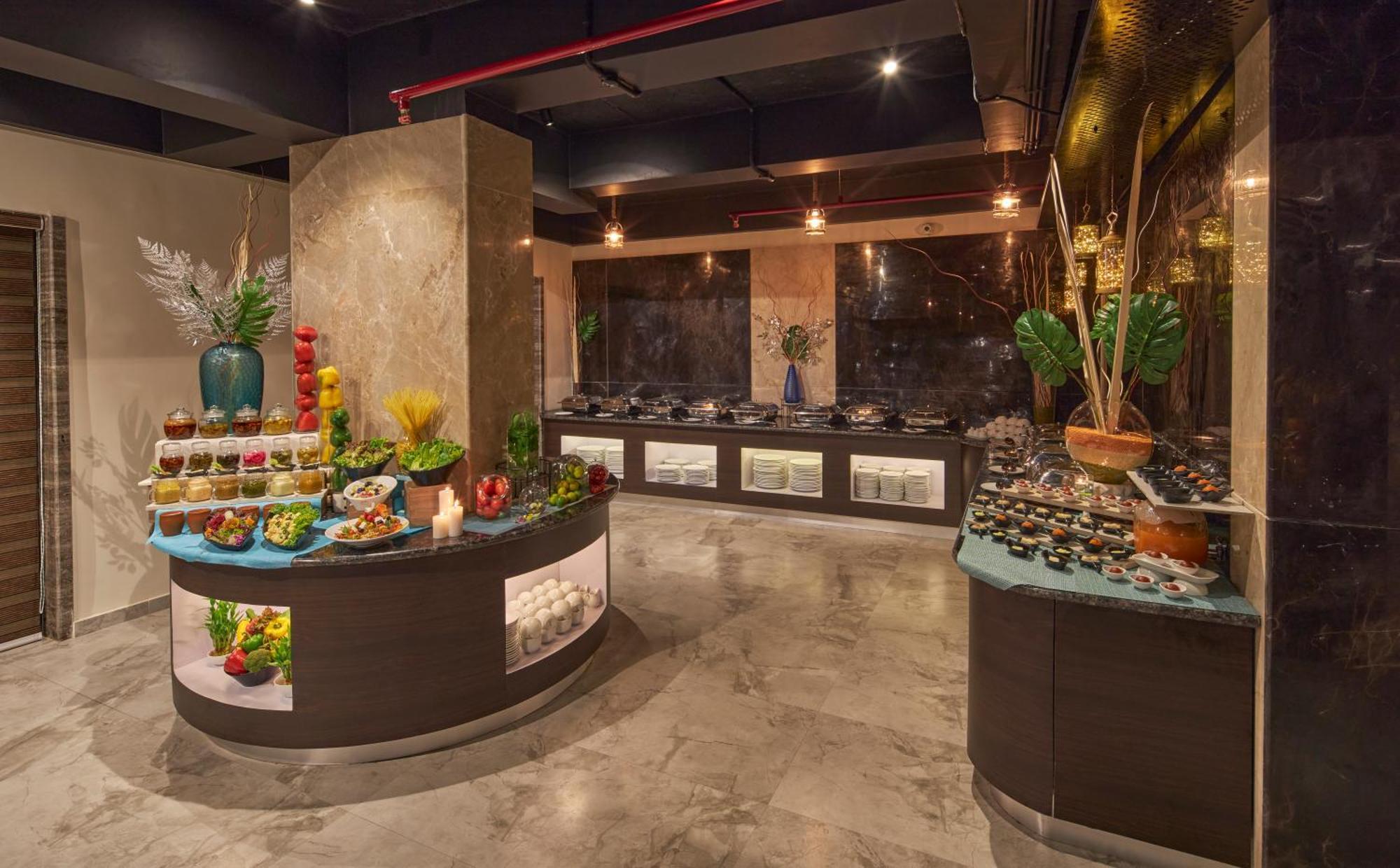 Regenta Central Imperial Candolim Goa Extérieur photo